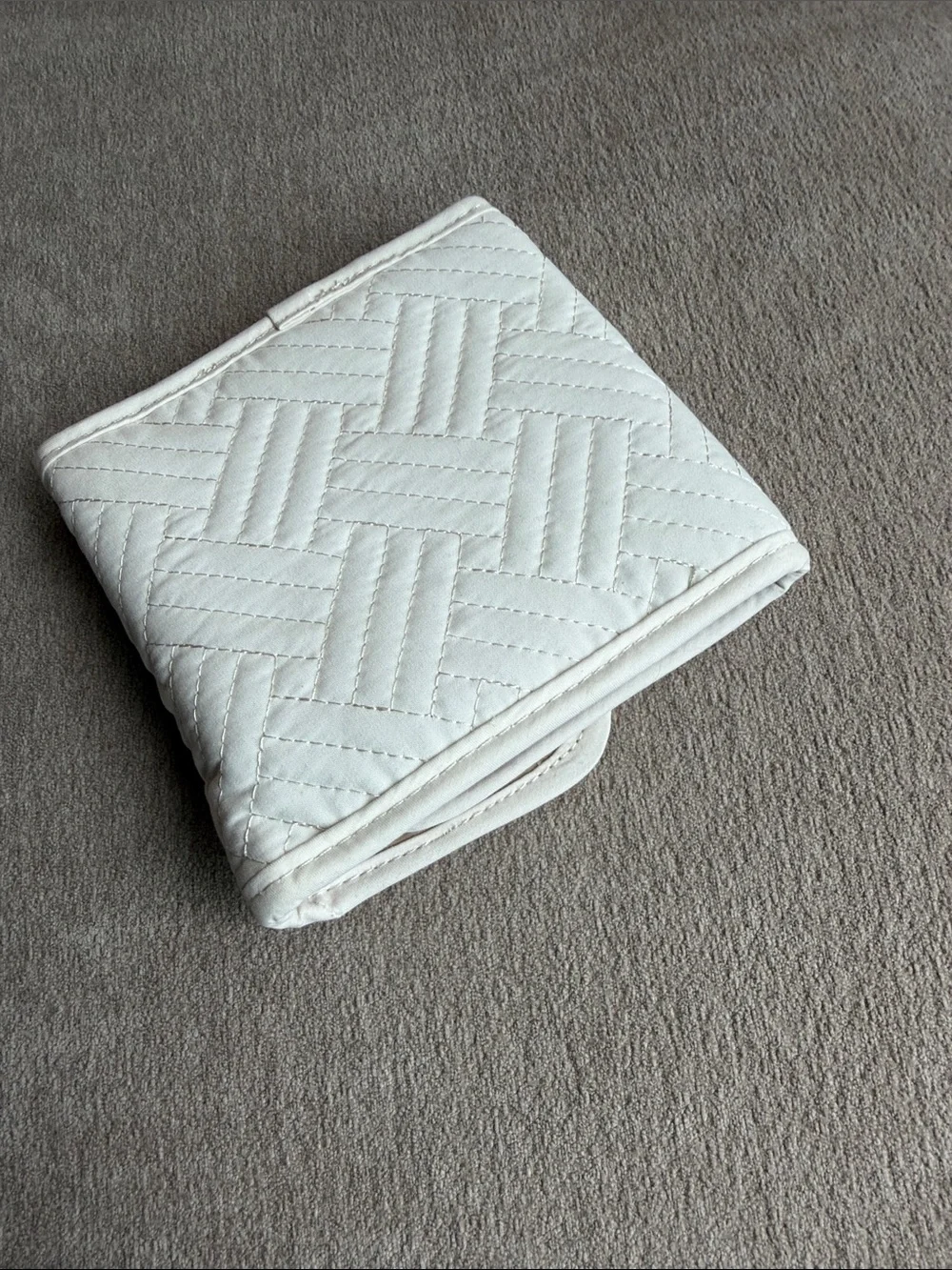 N/A lightweight quilted
